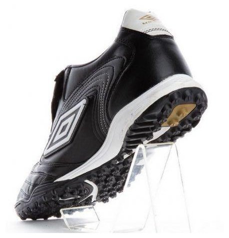 Кроссовки футбольные UMBRO черный/белый / 887203-796 купить в хабаровске купить в хабаровске