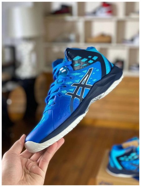 Кроссовки волейбольные Asics V-SWIFT FF 2 Volleyball синие 4435 EUR купить в хабаровске купить в хабаровске