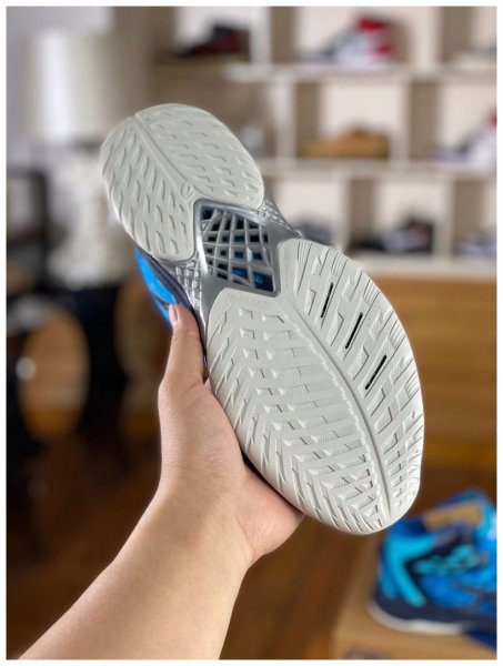 Кроссовки волейбольные Asics V-SWIFT FF 2 Volleyball синие 4435 EUR купить в хабаровске купить в хабаровске