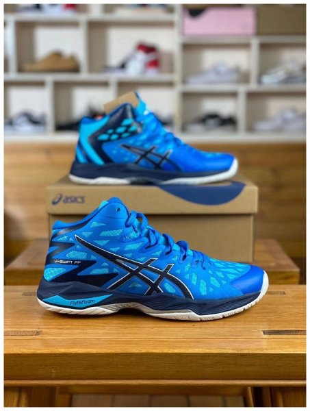 Кроссовки волейбольные Asics V-SWIFT FF 2 Volleyball синие 4435 EUR купить в хабаровске купить в хабаровске