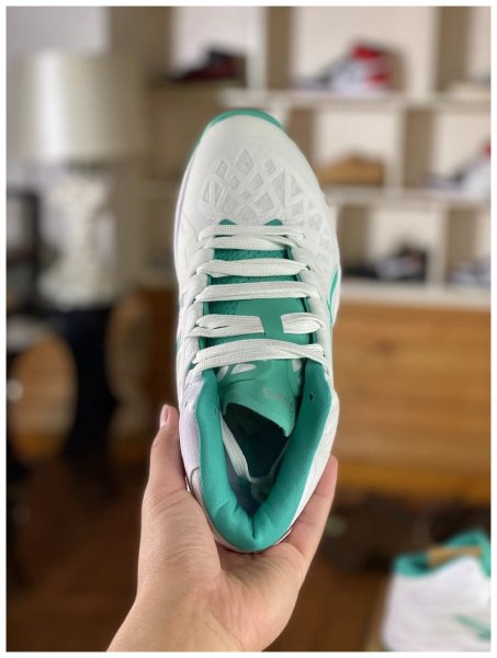 Кроссовки волейбольные Asics V-SWIFT FF 2 Volleyball белые 4186 EUR купить в хабаровске купить в хабаровске