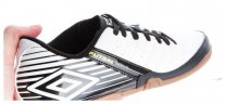 80544-O5R Кроссовки UMBRO (futsal) белый/черный купить в хабаровске купить в хабаровске